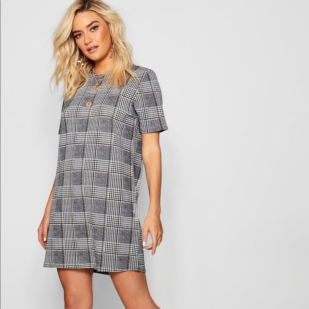 Boohoo Mini Shift Dress
